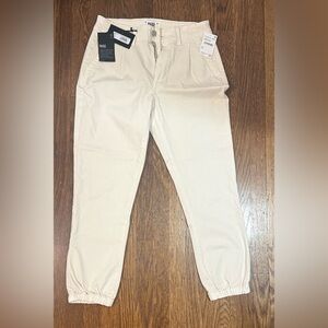 PAIGE Maysie pants in sand color. Size 27. NWT